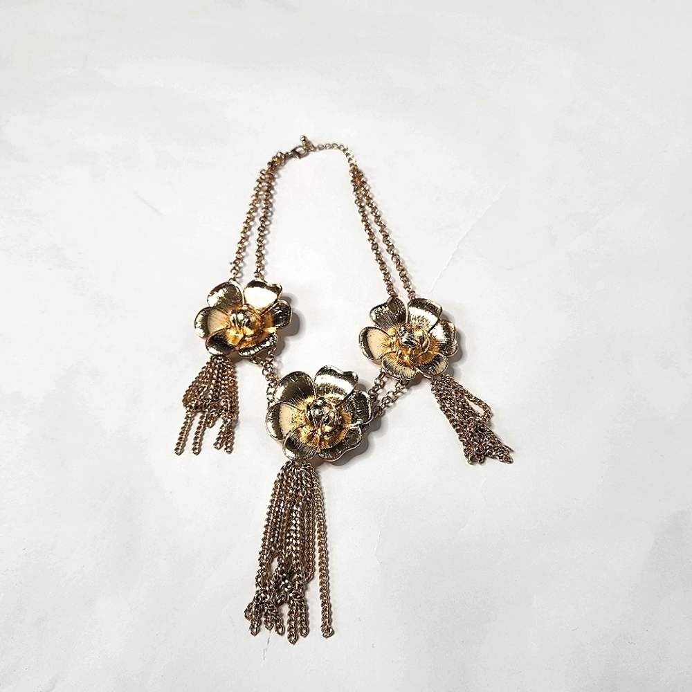 Eva Mendez New York & Co Necklace Floral